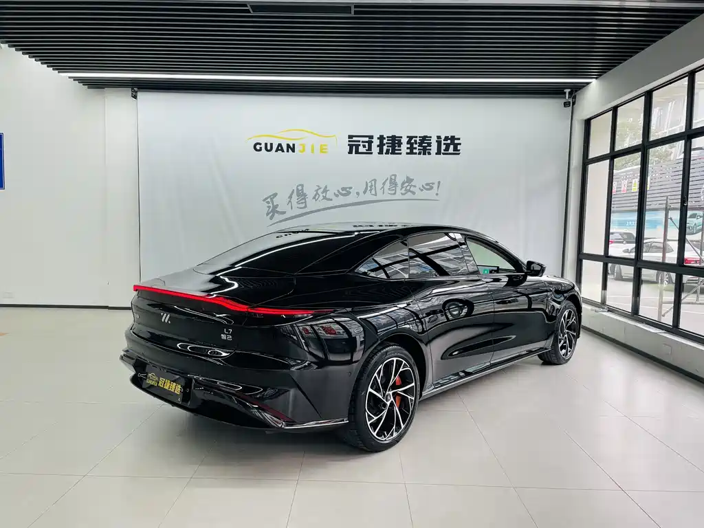 ZHIJI AUTOMOBILE ZHIJI L7