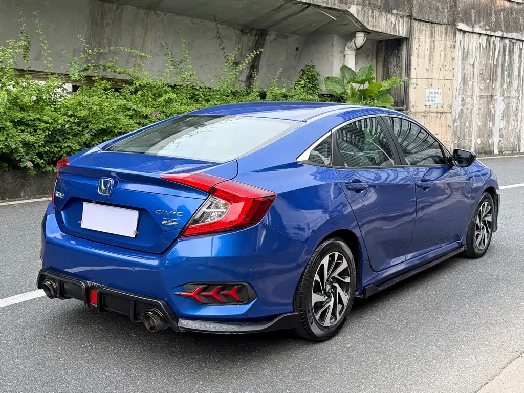Honda Civic — миниатюра 15