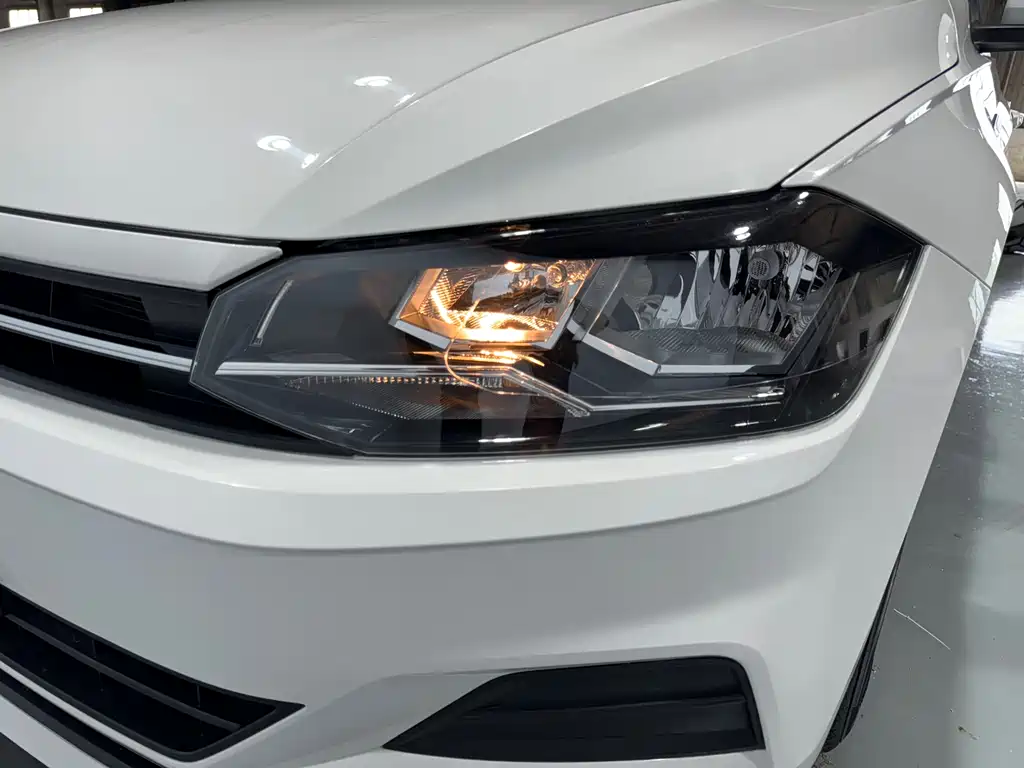 Volkswagen Polo 2021 Plus 1.5L AT