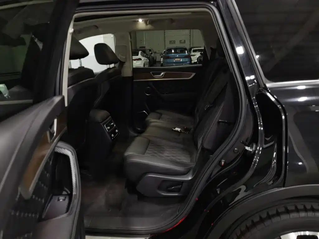 Hongqi Hongqi HS7 — миниатюра 15