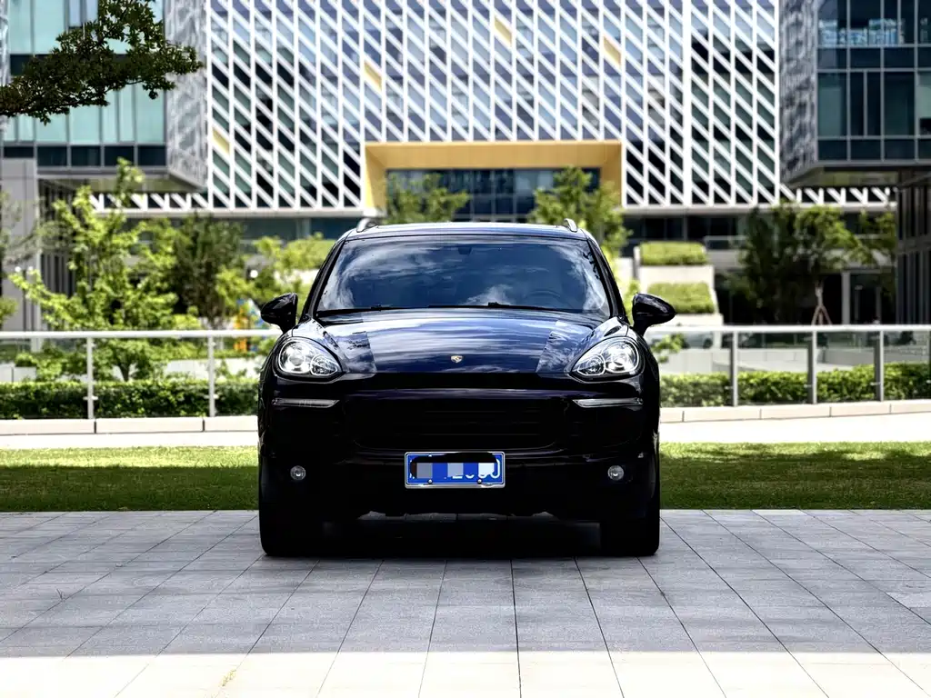 Porsche Cayenne — миниатюра 2