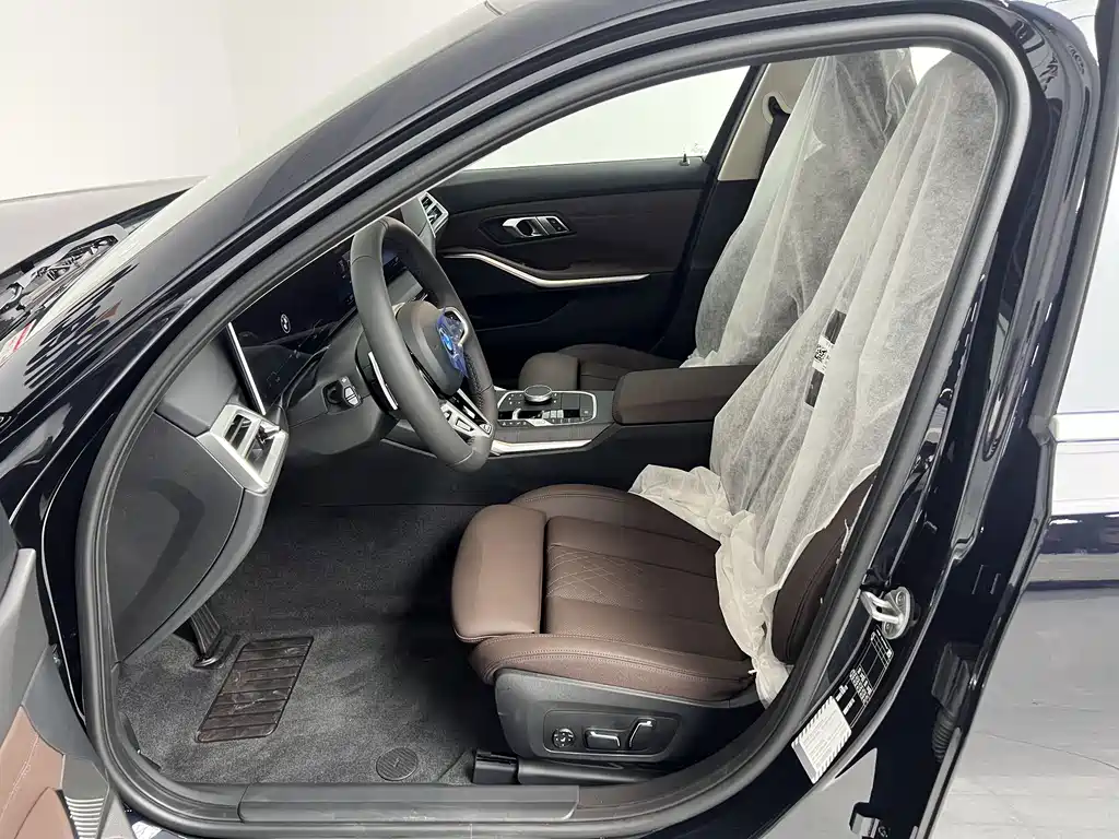BMW 3 Series — миниатюра 9