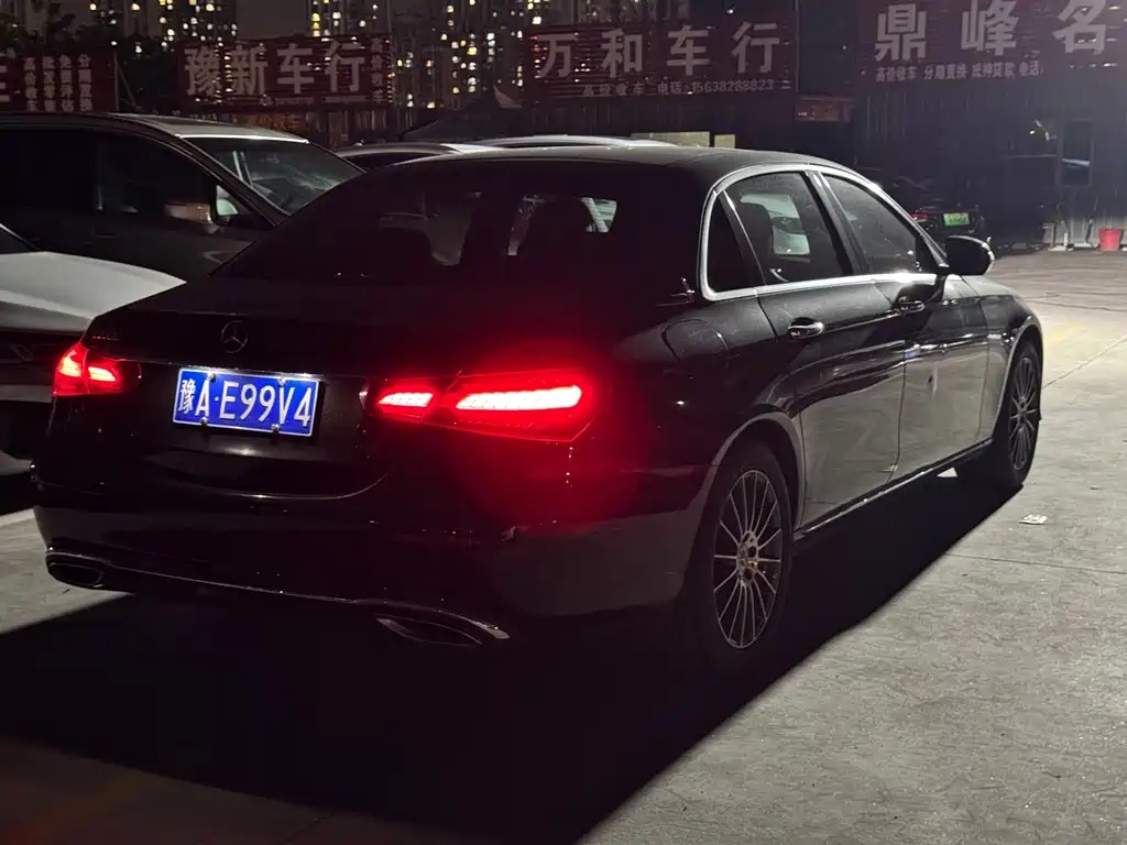 Mercedes-Benz E-Class — миниатюра 5