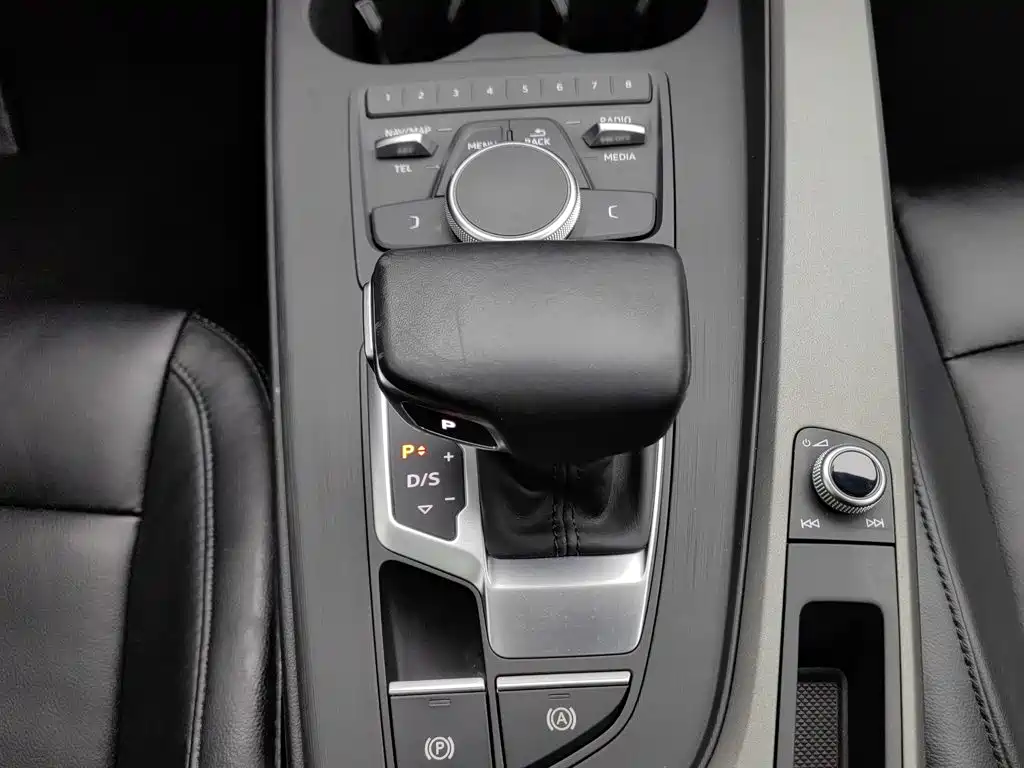 Audi A4L — миниатюра 13
