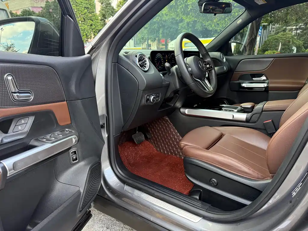 Mercedes-Benz GLB — миниатюра 9