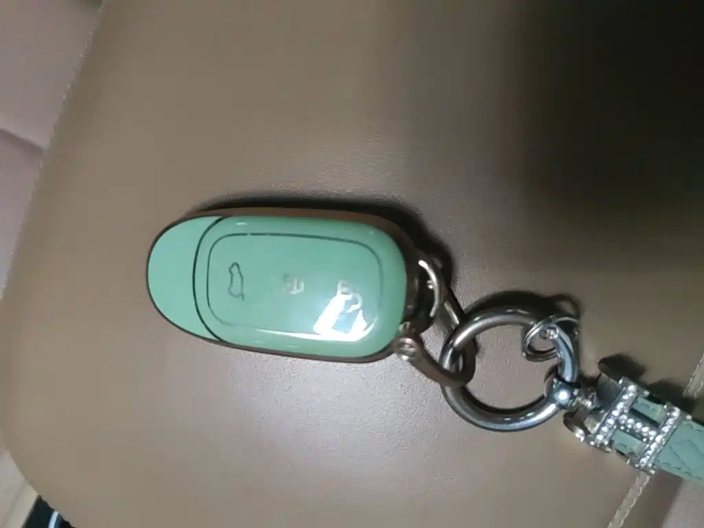 Li Auto Li ONE — миниатюра 10