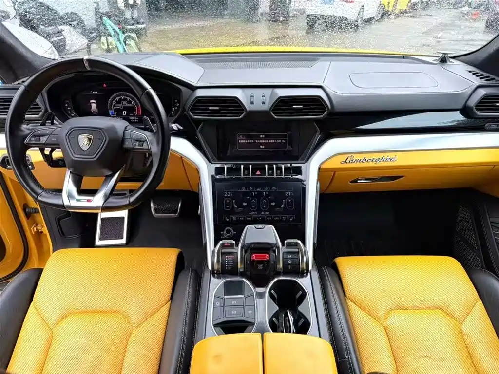 Lamborghini Urus 2018 4.0T V8