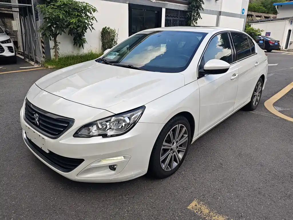 Peugeot 408