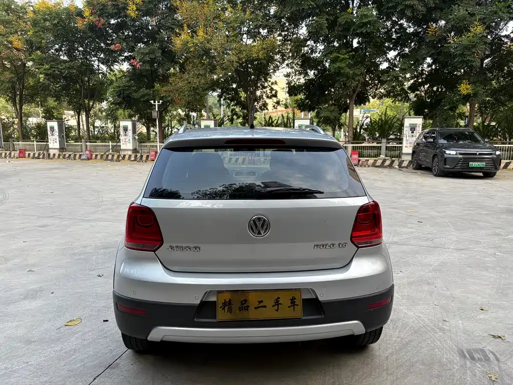 Volkswagen Polo — миниатюра 8