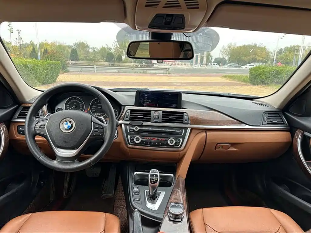 BMW 3 Series — миниатюра 9