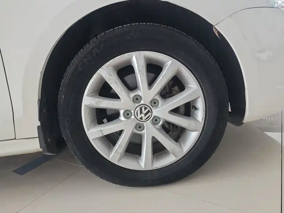 Volkswagen Sagitar — миниатюра 6