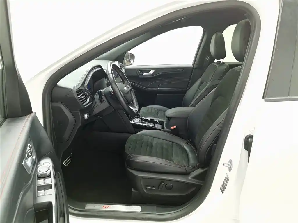 Ford Escape 2020 EcoBoost 245 ST-LINE