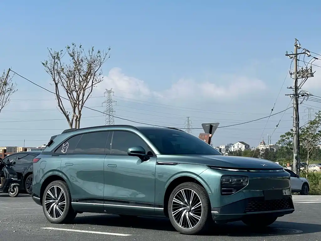 XPeng G9 — миниатюра 3