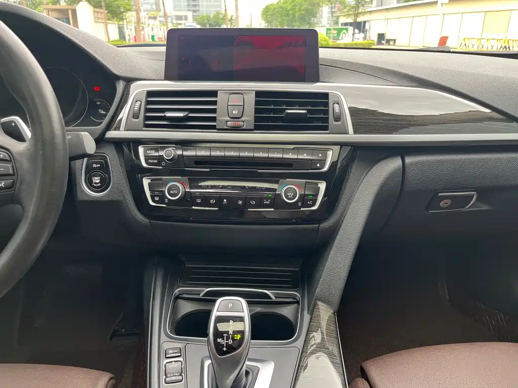 BMW 3 Series — миниатюра 19