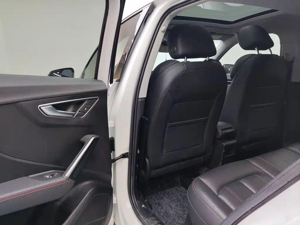 Audi Q2L 2022 35 TFSI