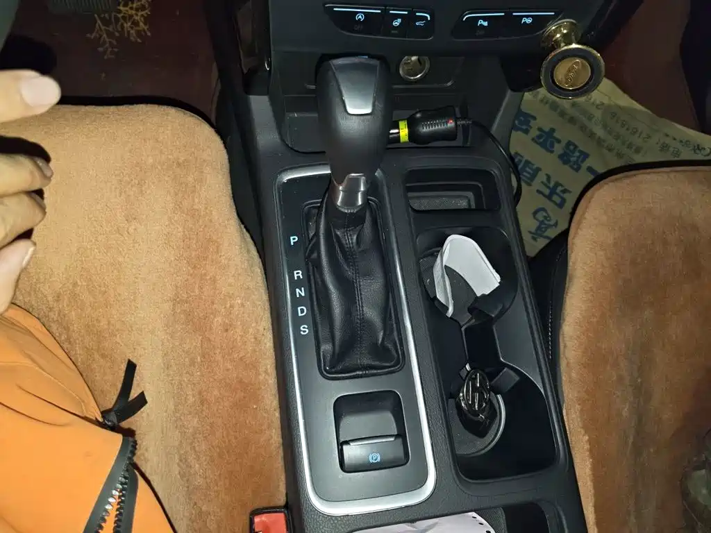 Ford Kuga — миниатюра 10