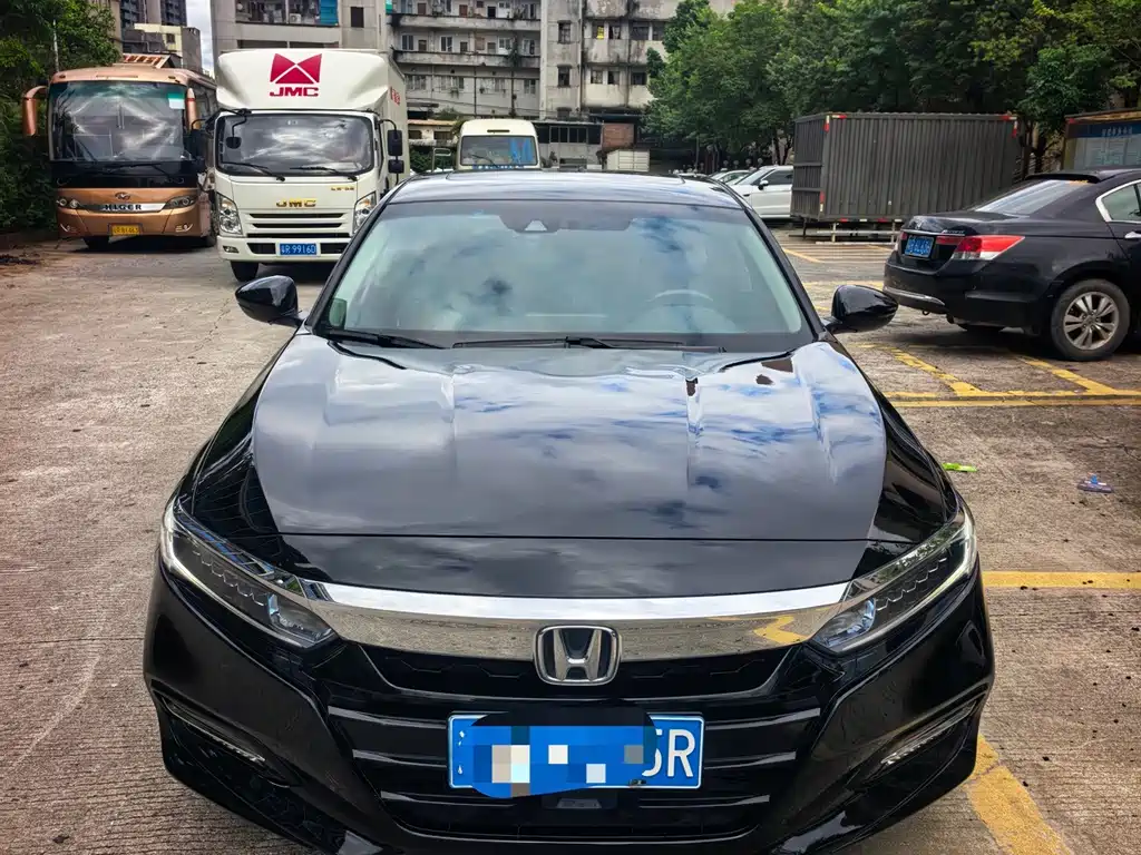 Honda Accord — миниатюра 2