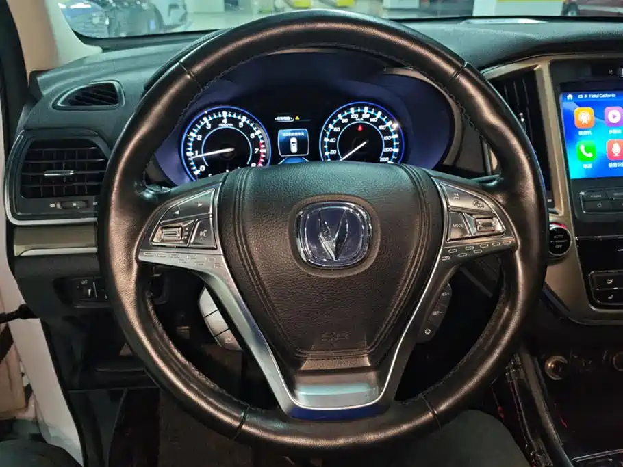 Changan CS95 — миниатюра 15