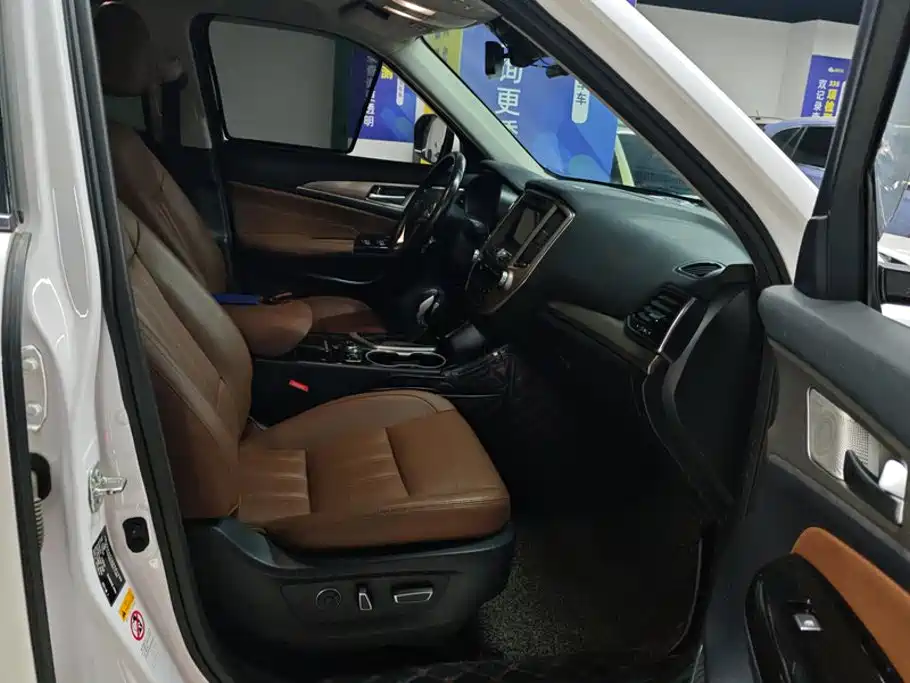 Changan CS95 — миниатюра 8