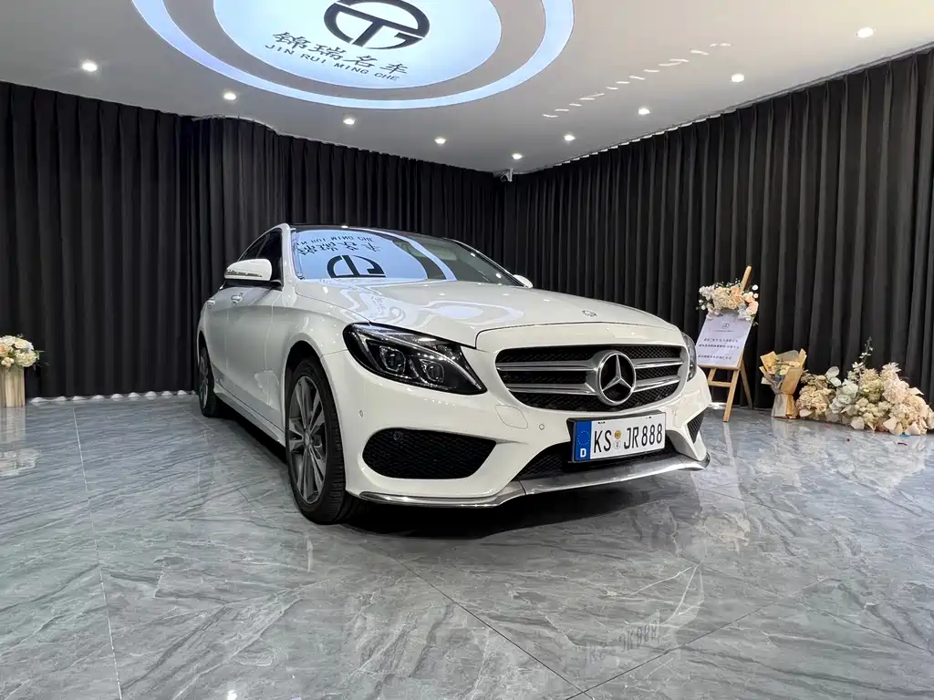 Mercedes-Benz C-Class — миниатюра 2