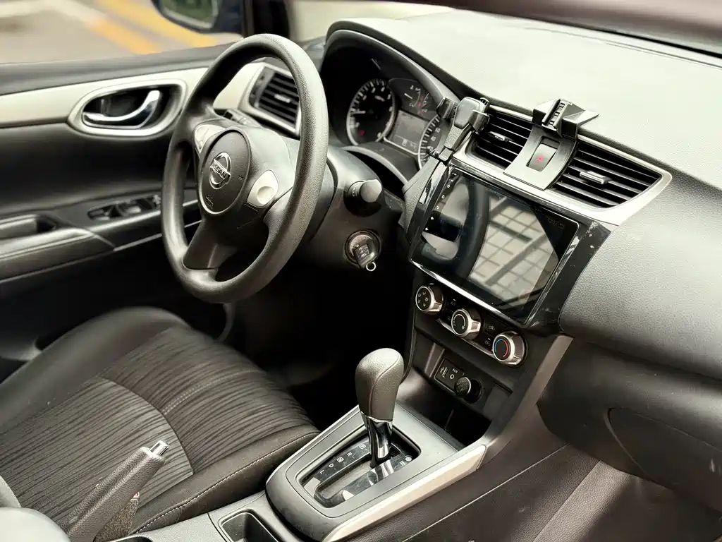 Nissan Sylphy — миниатюра 7