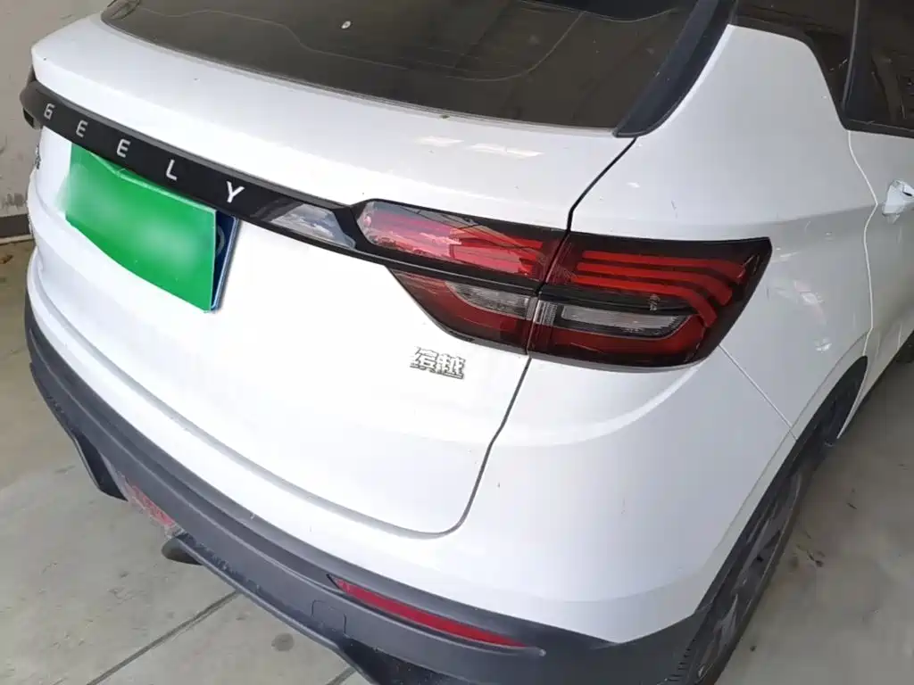 Geely Binyue — миниатюра 8