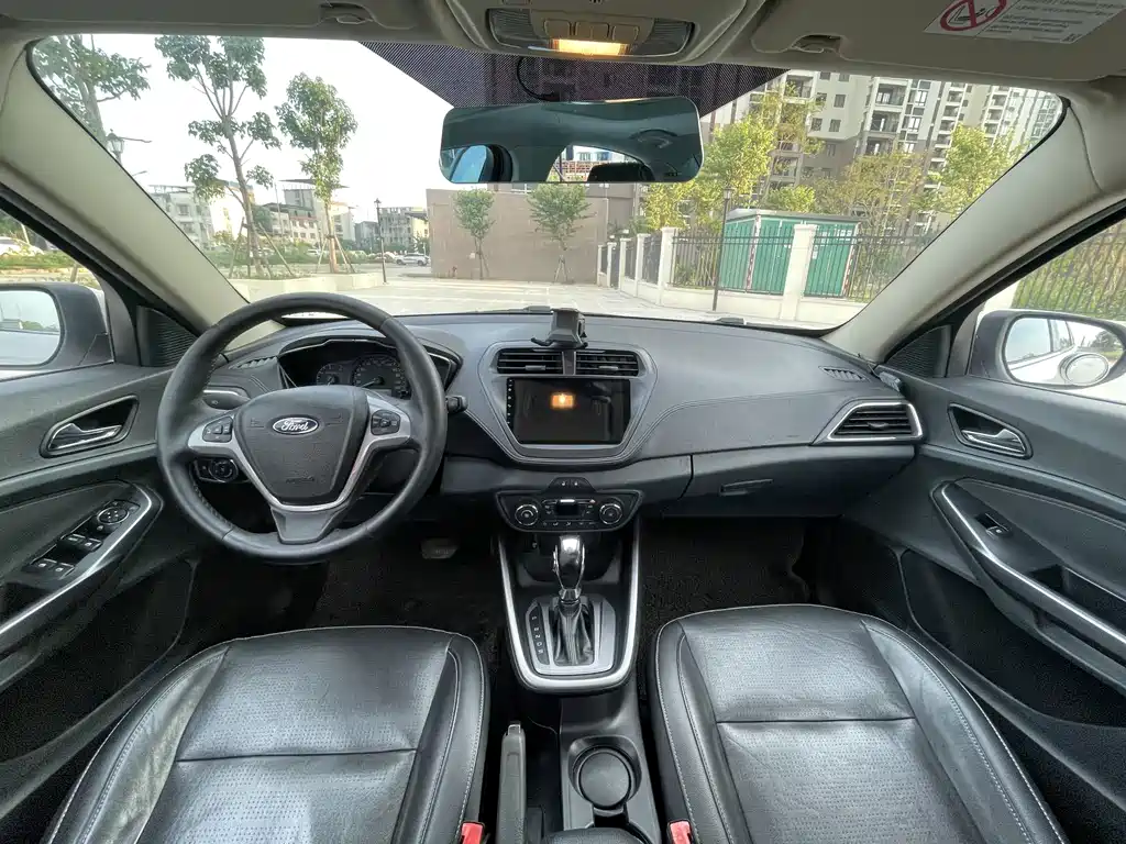 Ford Escort — миниатюра 9