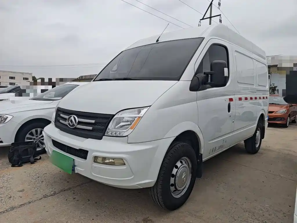 MAXUS V80 — миниатюра 2