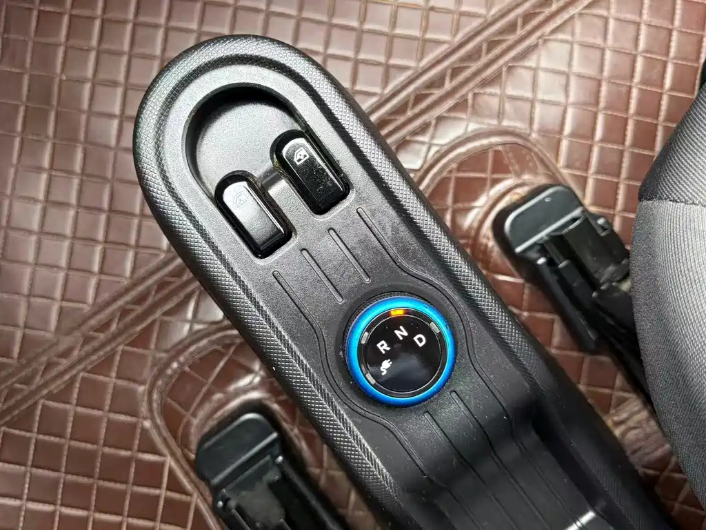 Wuling MINIEV — миниатюра 22