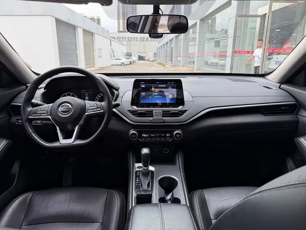 Nissan Teana — миниатюра 8