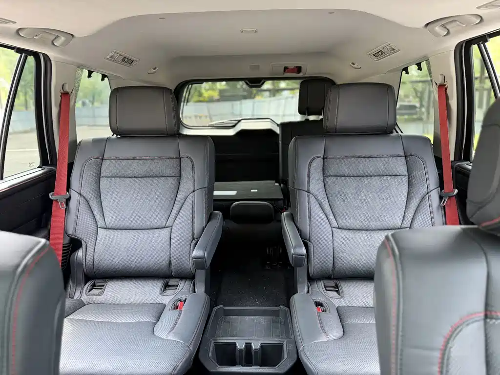 Toyota Sequoia — миниатюра 6