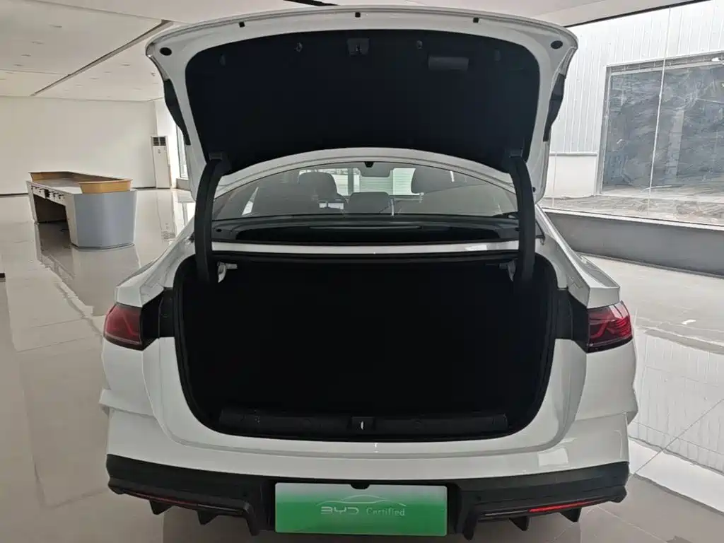 BYD Qin L — миниатюра 19