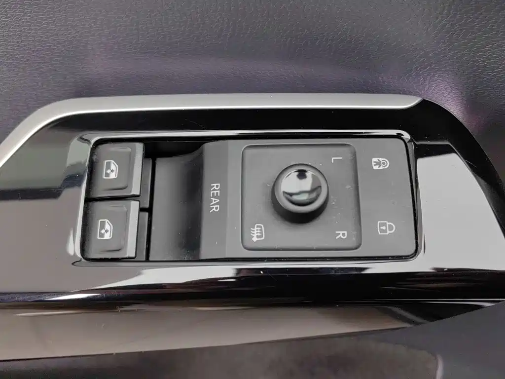 Volkswagen ID.6 Crozz — миниатюра 9