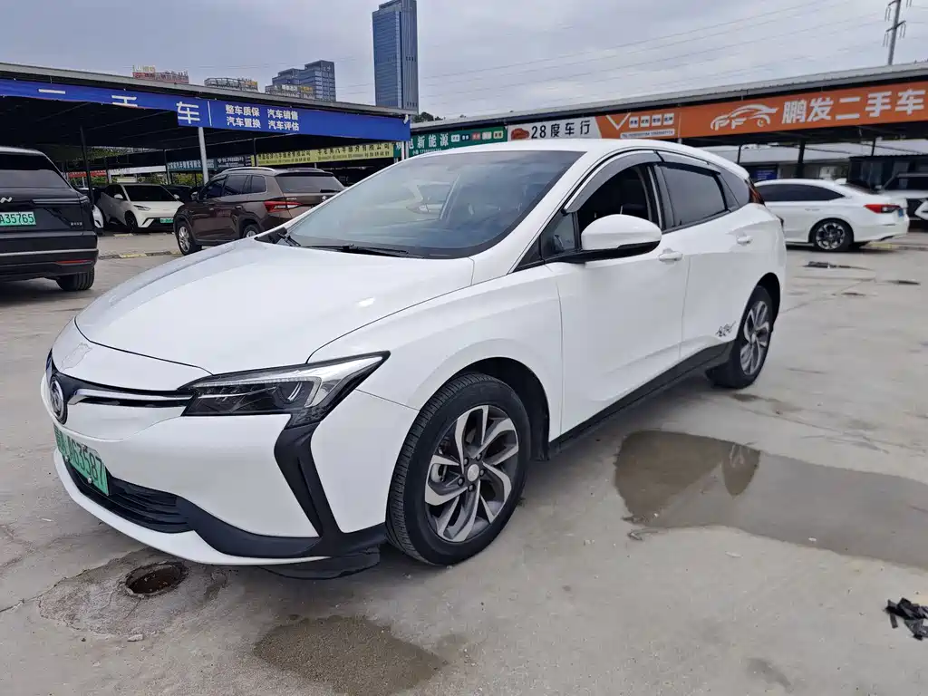 Buick Velite 6
