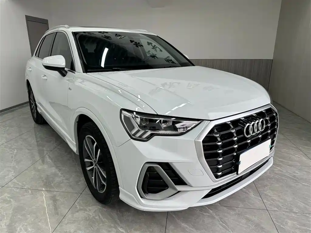 Audi Q3 2022 35 TFSI Progressive Dynamic Type