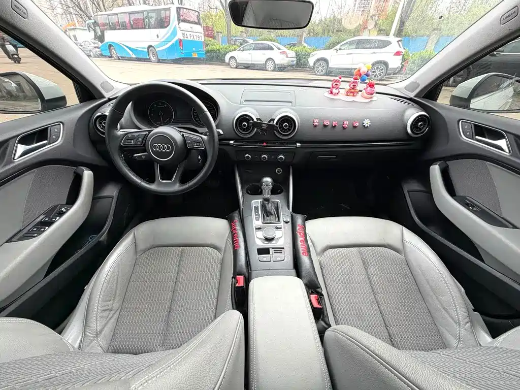 Audi A3 2020 Limousine 35 TFSI Fashion VI