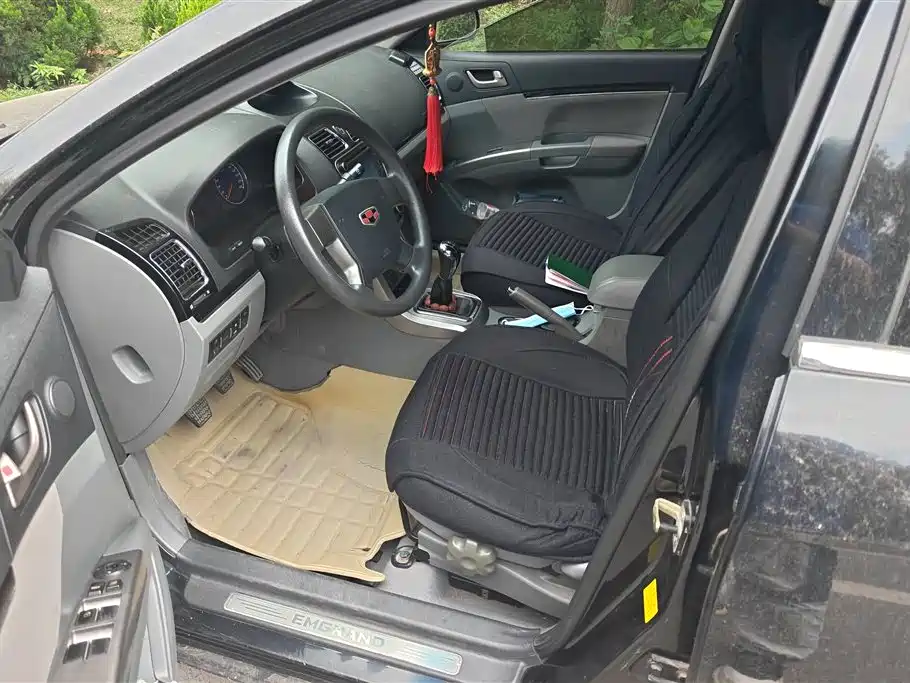 Geely Emgrand 2013 1.5L MT