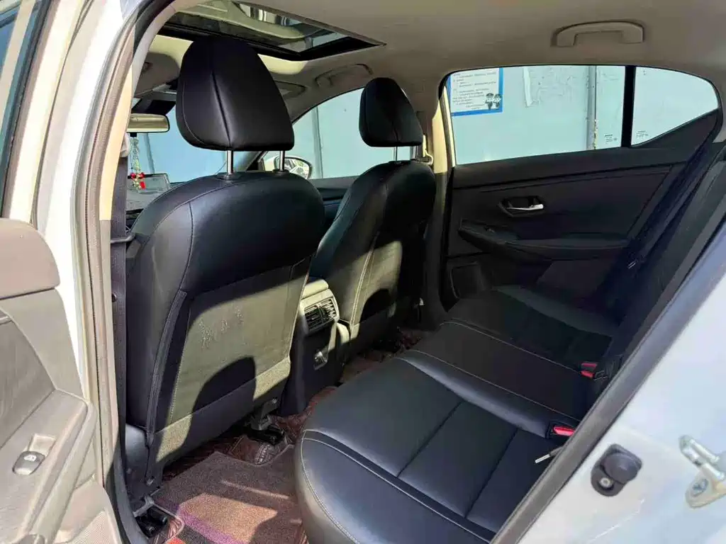Nissan Sylphy — миниатюра 9