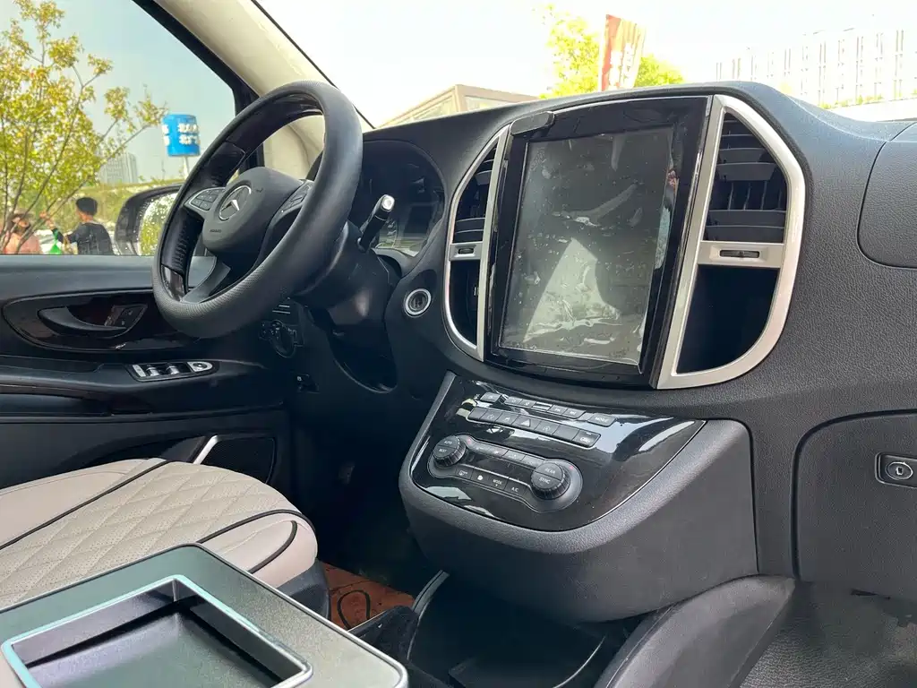 Mercedes-Benz Vito — миниатюра 11