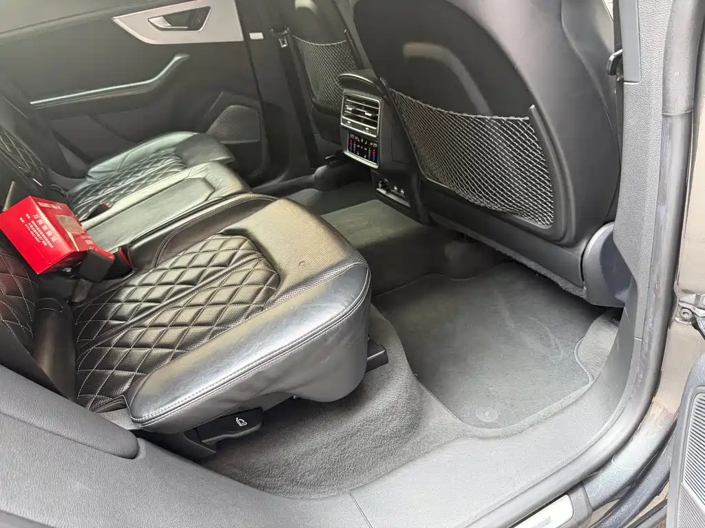 Audi Q8 — миниатюра 5