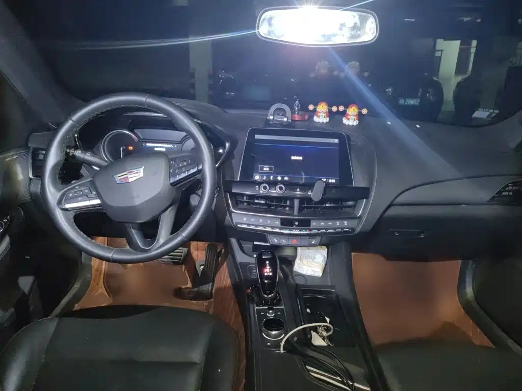 Cadillac CT5 — миниатюра 13