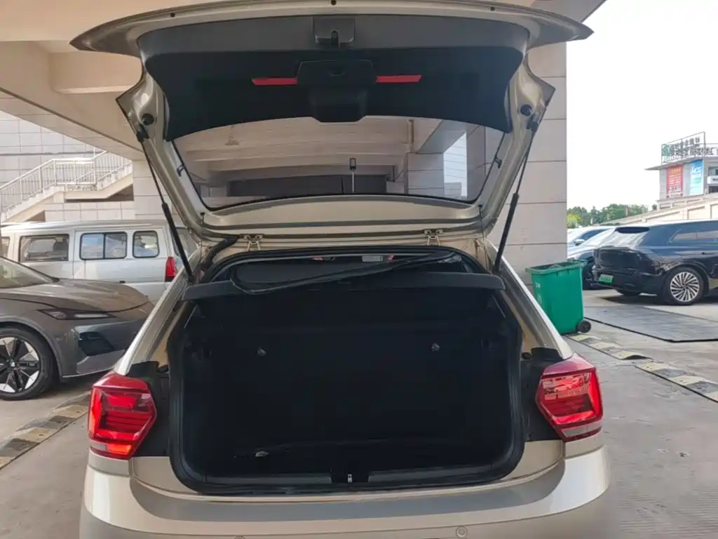 Volkswagen Polo — миниатюра 19