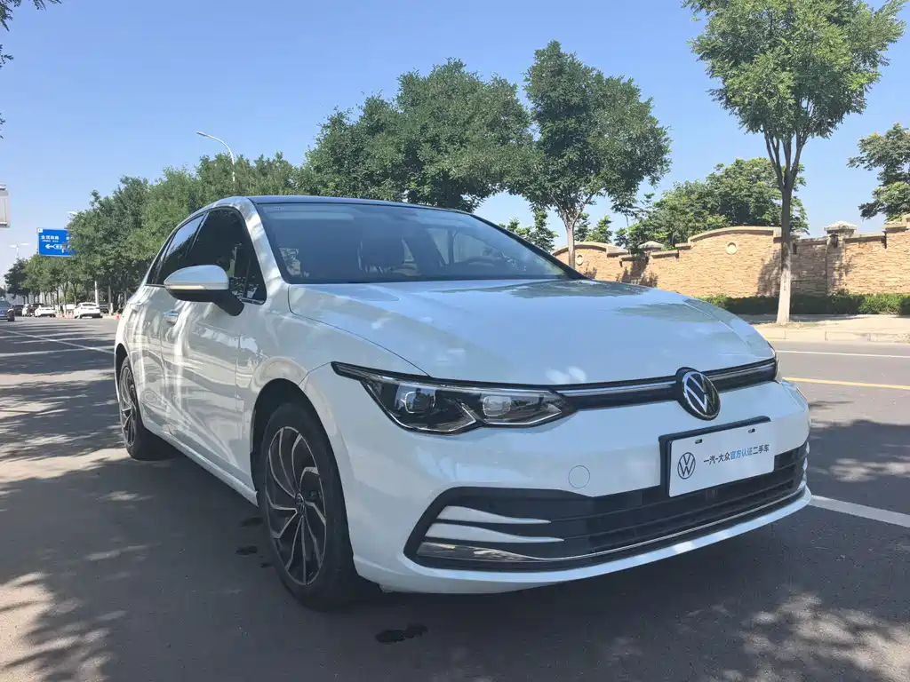 Volkswagen Golf 2024 280TSI DSG Pro