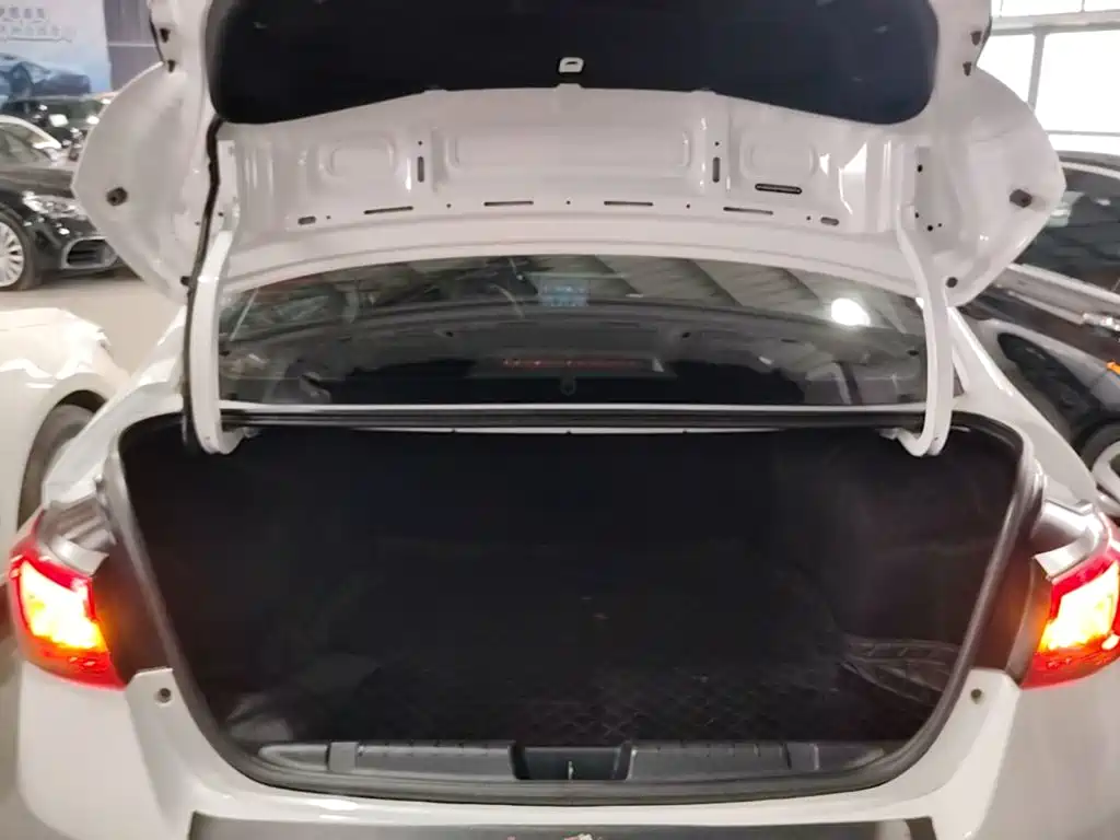 Chery Arrizo 5 — миниатюра 19