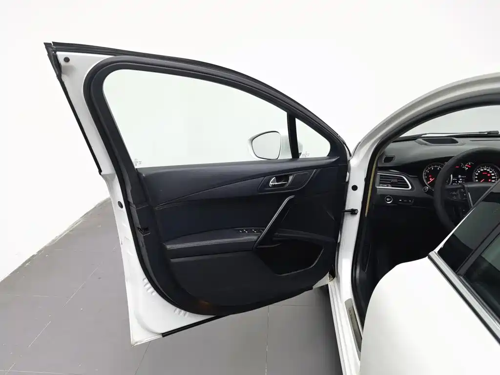 Peugeot 508 — миниатюра 8