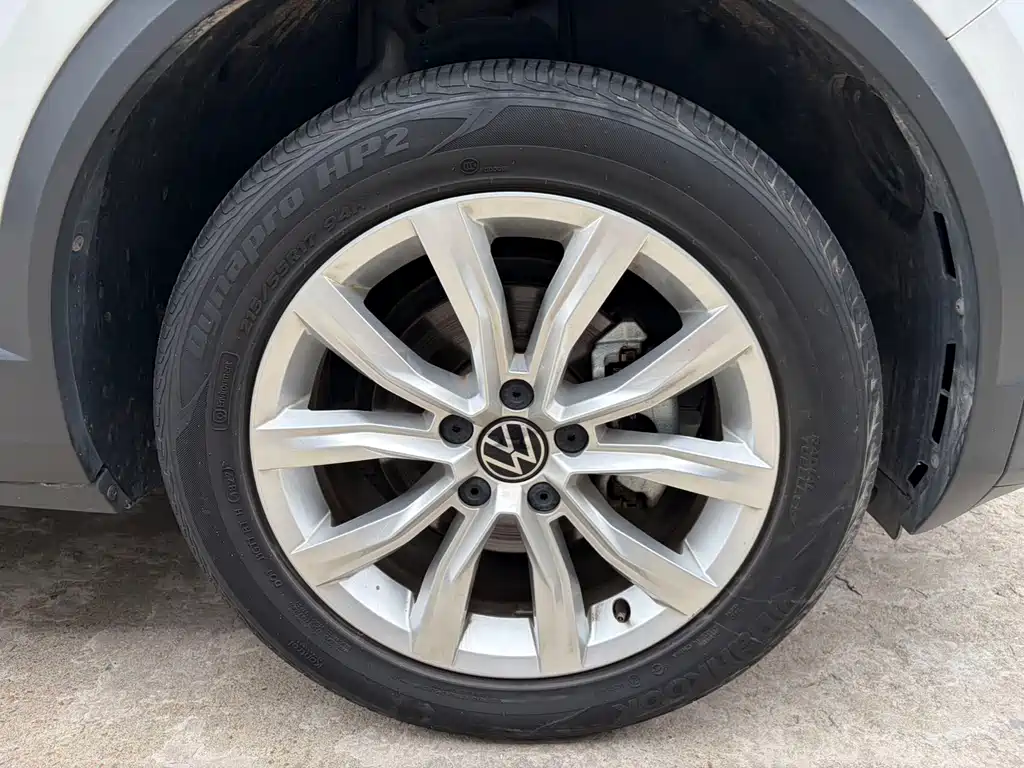 Volkswagen T-Roc — миниатюра 19