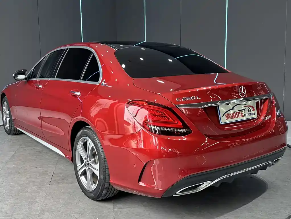 Mercedes-Benz C-Class — миниатюра 8