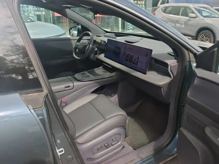 Nissan NX8 — миниатюра 8