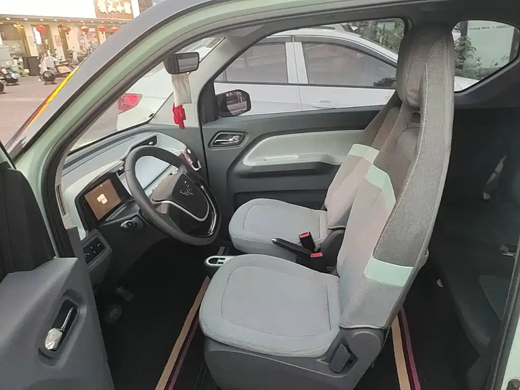 Wuling MINIEV — миниатюра 15