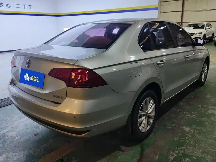 Volkswagen Bora — миниатюра 3